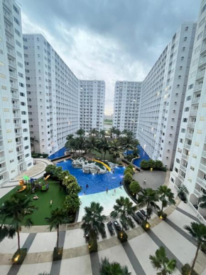 Happy City staycation at MOA by Shore Residences tower d